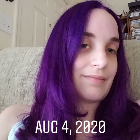 Meet your Posher, Katherine - Picture 2 of 2